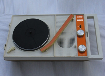 1969 RCA Model VPP 16N Portable Record Player AC/DC